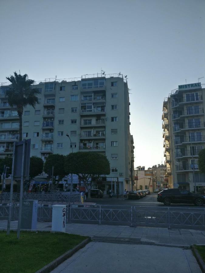 Hawaii Royal Gardens 2 Lägenhet Limassol Exteriör bild